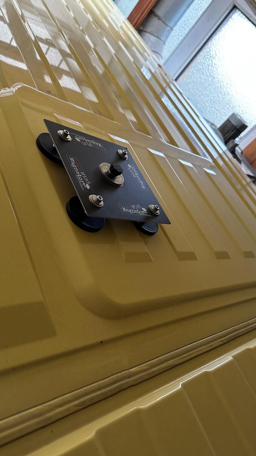 Mini-Magnator auf dem Dach des Citroën Jumper von KiloCharlie20